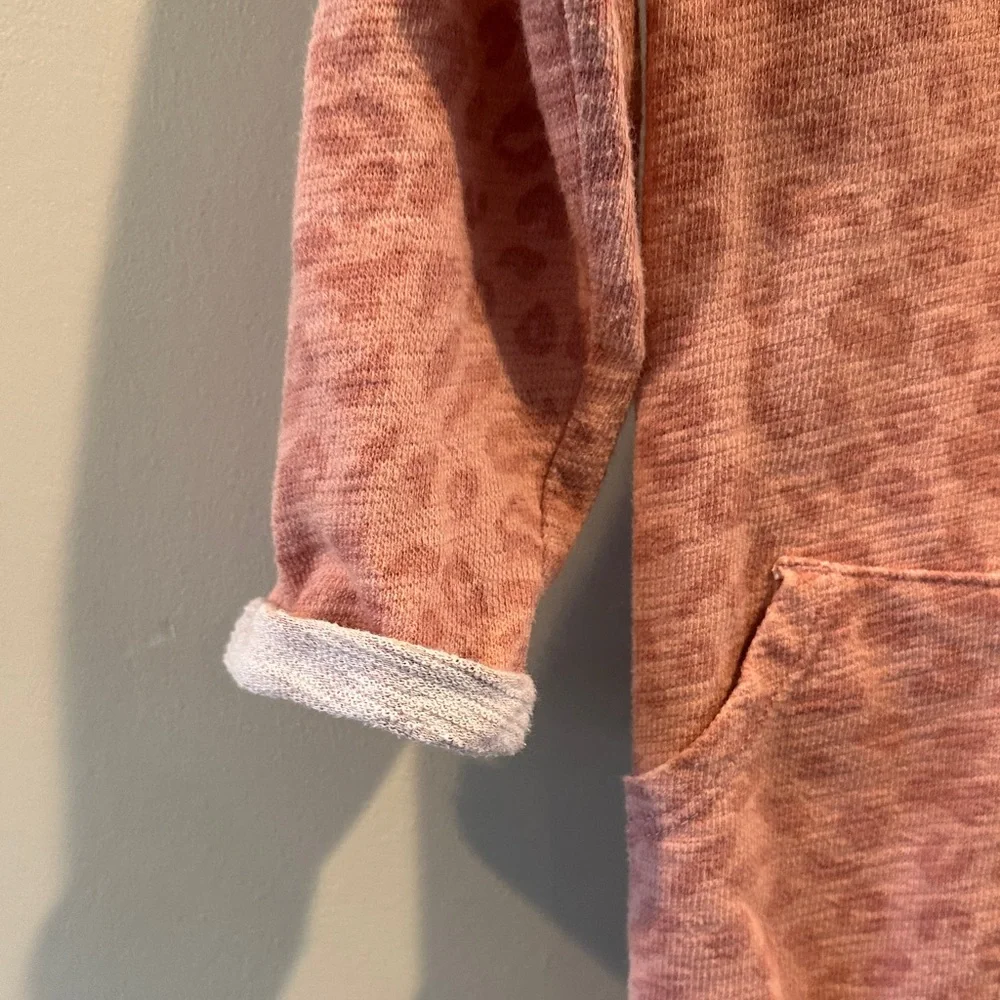 Old Navy 5T Pink Animal Print Long‎ Sleeve Knit Romper